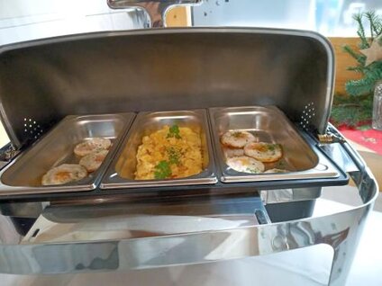 Hotel-Heinz-Plauen__Spiegeleier-und-Ruehreier-zum-Fruehstueck__500x375